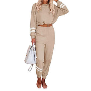 Ensemble de sport à capuche personnalisé pour femmes, 2 pièces, vente chaude, costume de sport d'automne, matière polyester/coton, lavage à l'acide - Product Image 1