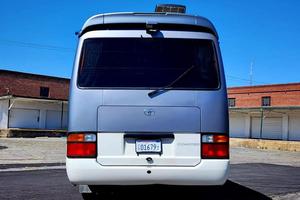 Offre exceptionnelle : Toyota Coaster 1994 RHD/LHD, prêt à être expédié - Product Image 5