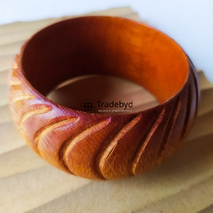 Bracelets en bois élégants pour les tenues de fête et les bijoux de mode au look quotidien par Tradebyd - Product Image 6