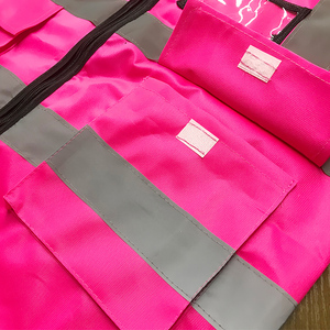 Gilet de sécurité haute visibilité avec bandes réfléchissantes Polyester matériel vêtements de travail de couleur rose avec poches approvisionnement en gros - Product Image 4