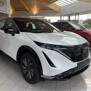 SUV de Nueva Energía 2025, Tracción Delantera, Interior de Cuero Oscuro, Vehículo Familiar Eléctrico de Alta Potencia, Batería de 70-90 kWh, Carga Rápida, Autonomía Superior a 700 km, 200-250 kW - Product Image 1