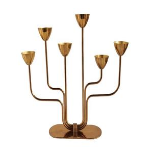 Candelabro de alambre de hierro forjado, soporte armado para iluminación del área de hotel, candelabro de metal dorado para restaurante a un costo más bajo - Product Image 1