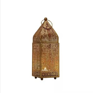 Lanternes en métal fini antique Lanterne en métal d'extérieur de style traditionnel Décoration de jardin de Noël Bougeoir disponible - Product Image 4