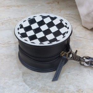 กระเป๋าสะพายคาดลำตัวหนังแท้100% วงกลมทรงกลมสีดำและสีขาวมีซิปปิดกระเป๋าสายรัดสำหรับโรงอาหารสำหรับผู้หญิง - Product Image 3