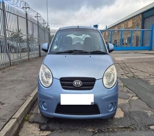 KIA PICANTO 1.1 2 5 portes d'occasion, conduite à gauche/droite - Product Image 1