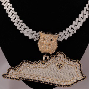 Colgante de Plata de Ley 925 con Diseño de Mapa y Diamantes Moissanite, Chapado en Oro de 18K, Estilo Moderno para Fiestas, Look Hip Hop - Product Image 2