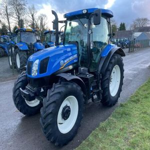 Tractores Agrícolas Usados New Holland 1204 de 120hp de Calidad Increíble, 1 Año de Garantía, 4x4 con Cabina, en Venta - Product Image 1