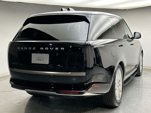 รถยนต์เรนจ์โรเวอร์ P400 SE AWD SUV ครอสโอเวอร์ สีดำ ปี 2024 สภาพดี ใช้งานมาแล้ว เกียร์ 8 สปีด สมรรถนะ 395 แรงม้า ขาย - Product Image 4