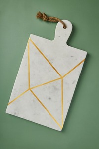 Planche à découper en bois de noyer de bonne qualité pour la viande, le fromage, le pain et les fruits Planche de service en noyer avec poignée stable - Product Image 6