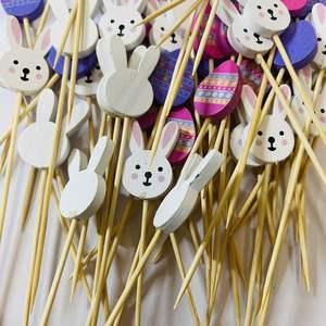 Bâtonnets à cocktail en bambou faits à la main en forme d'œuf de lapin de Pâques de 5 pouces, 100 unités. pour les occasions spéciales - Product Image 4