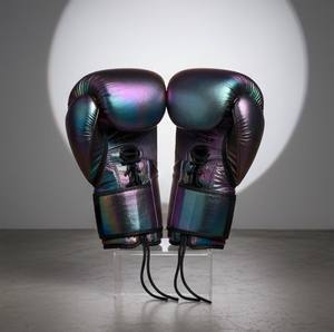 Gants d'entraînement professionnels en cuir métallisé irisé avec fermeture à lacets et rembourrage en mousse multicouche pour le sparring - Product Image 1