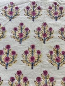 ผ้าฝ้ายพิมพ์ลายด้วยมือ ลายดอกบูตะ |   ผ้าทอศิลปะอินเดียสีงาช้าง - Product Image 2