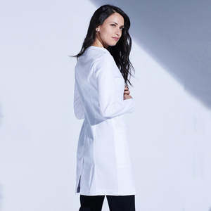 Blouse de laboratoire blanche pour médecin et infirmière, aspect poli, finition douce, port confortable toute la journée, polyester/coton, usage hospitalier - Product Image 2