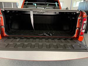 2024 R A M 1500 TRX รุ่น Final Edition เครื่องยนต์ V8 ซูเปอร์ชาร์จ 702 แรงม้า, ขับเคลื่อน 4 ล้อ, ส่วนใหญ่ยังไม่ได้ดัดแปลง, สี Harvest Sunrise - Product Image 4