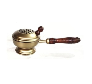 Brûleur d'encens en laiton décoratif fait à la main de conception tendance avec l'artisanat artistique parfait pour les cérémonies religieuses - Product Image 6