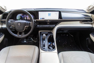Toyota Crown Hybrid Premium 2023 Usado - Product Image 5
