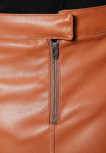 Mini falda de cuero Midi ligera de alta calidad para mujer, estilo informal, suministro directo de fábrica del Proveedor - Product Image 6