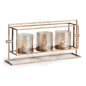 Porte-bougie en fer de luxe avec finition plaquée or, bords audacieux, décoration minimaliste élégante - Product Image 1