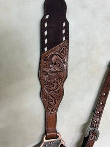 Juego de Arreos de Cuero Occidental Ajustable de la Mejor Calidad con Riendas para una Comodidad de Montar Duradera Disponible a Buen Precio - Product Image 5