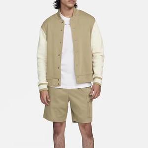 Veste universitaire à capuche pour homme sur mesure, style streetwear, tissu en laine, manches longues, imperméable, couleurs personnalisées, logo sur le devant, adultes - Product Image 5