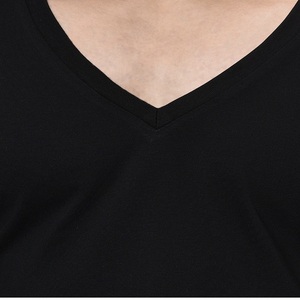 Vente en gros OEM Logo personnalisé tricoté 100% coton imprimé à manches courtes bas rond col en V T-shirt pour hommes SMART STRETCH décontracté - Product Image 2