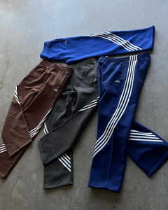 Chándal de hombre negro acampanado personalizado, ropa de calle, pantalones apilados para mujer con bolsillos, conjunto de chándal de 2 piezas para primavera - Product Image 4