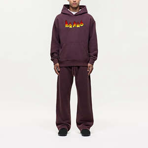 Ensemble sweat-shirt et pantalon de survêtement avec logo personnalisé |   Survêtement en molleton lourd bordeaux |   Streetwear en marque propre OEM - Product Image 6
