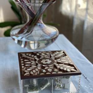 Boîte à dattes et à bonbons moderne en acrylique et en bois faite à la main avec couvercle en nacre, taille personnalisable, cadeau de Ramadan Moubarak de qualité supérieure - Product Image 5