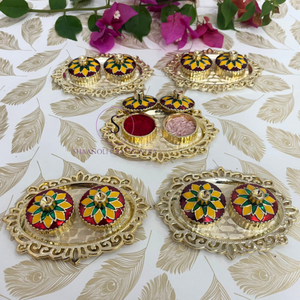Petit Kumkum de créateur, plateau de Chawal Thali Belle couverture de créateur Thali's plaqué or pour mariage, Puja, Mehndi, Festivals - Product Image 1