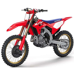 Honda CRF450R, moto moderne de haute qualité avec cadre léger, maniabilité précise et conduite stable - Product Image 4