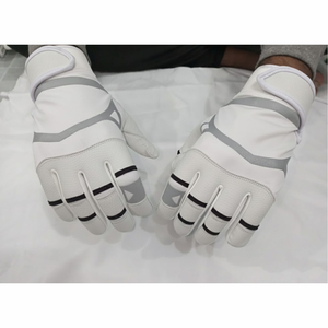 Guantes de Bateo de Béisbol Profesionales KANDARI SPORTS de Cuero Antideslizante con Diseño de Logotipo Personalizado, Cierre de Velcro, Ligeros y de Primera Calidad - Product Image 2