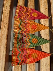 Pendientes de poste de tuerca con forma de flor hechos a mano de calidad superior para mujer, nuevos diseños de diamantes, pendientes de gota con envoltura de cuentas de semillas, boda - Product Image 4