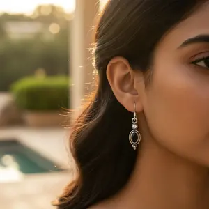 Pendientes de Plata 925 con Ónice Negro, Diamante y Rubí, Chapados en Oro de 18K, Forma de Gancho, Joyería Moderna en Oro Rosa para Uso Diario - Product Image 3