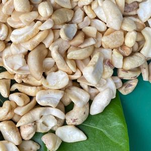 Hot Sale 2025 Vietnam Raw Cashew <b>Nut</b> Cashew <b>Nuts</b> <b>Kernel</b> Ww320 Jumbo Cashew <b>Nuts</b> Reday To Ship - Product Image 1