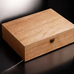 Boîte en bois artisanale écologique Finition élégante avec une durabilité supérieure Design intemporel pour le rangement et l'exposition - Product Image 1