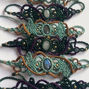 สร้อยข้อมืออัญมณีลาบราดอไรต์ทรงกลมแบบคลาสสิกรูปไข่สุดเจ๋ง20to25mm แบบสายสีผสมเครื่องประดับสร้อยข้อมือ macrame ยอดนิยม - Product Image 1