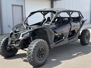 CanAm Maver X3 X RS Turbo RR 4WD 4 temps automatique UTV SSV avec Smart-Shox Triple Black, modèle original 2025 - Product Image 2