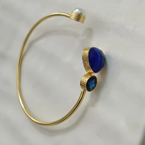 Bracelet en laiton fait main avec pierre bleue et perle plaqué or bijoux élégant accessoire de mode femmes élégant cadeau léger - Product Image 4