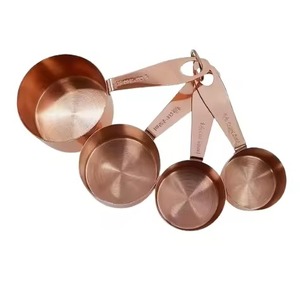 Tazas Medidoras con Acabado de Cobre para Hornear y Cocinar, Juego de Tazas y Cucharas Medidoras Modernas Hechas a Mano - Product Image 1
