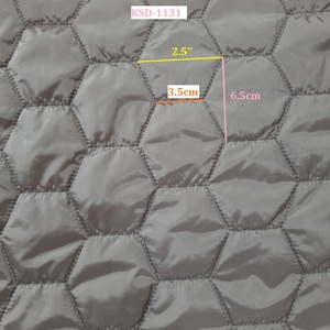 Acolchado de poliéster 100% KSD 1396 de alta calidad de patrón bordado de Vietnam 2-5 capas estándar ambiental para hoteles - Product Image 2