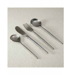 เครื่องเงินสแตนเลสบนโต๊ะชุดช้อนส้อมมีโลโก้ชุดช้อนส้อมมีด304สแตนเลสออกแบบได้ตามต้องการของขวัญงานเลี้ยงธุรกิจ - Product Image 1