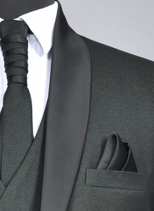 Traje de 5 Piezas Verde de Lujo para Hombre, Calidad de Exportación, para Bodas, Fiestas y Eventos Especiales, Disponible a Precio de Exportación desde India - Product Image 2