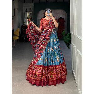 FashionHarbour Traditionnel Shibori Teint Tussar Soie Lehenga Choli avec Ornate Zari Tissage Budget Friendly Wholesale Deal - Product Image 1