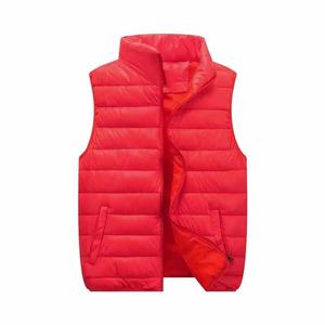 Veste sans manches matelassée à capuche pour temps froid avec isolation respirante, coque imperméable, logo frontal, vêtements d'hiver - Product Image 1