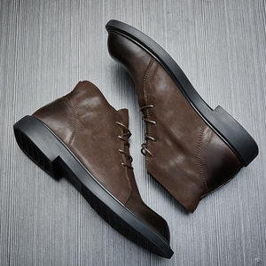 Bottines classiques en daim avec semelle antidérapante et semelle intérieure rembourrée pour femmes, idéales pour le bureau et les réunions professionnelles - Product Image 3