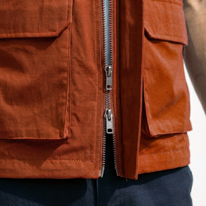 Chaleco cortavientos transpirable para hombre, último modelo, más vendido, sin mangas, con cuello alto y cremallera, hecho en Pakistán. - Product Image 6