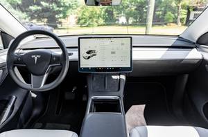 ใช้2023เทสลารุ่น Y ระยะไกล AWD - Product Image 2