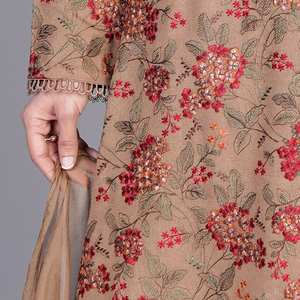 Robe en lin pour femmes indiennes de style actuel, logo et boutons personnalisés, longueur au sol, design simple et décontracté - Product Image 3