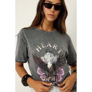 T-shirt surdimensionné imprimé et délavé - Product Image 2