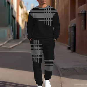 Conjunto informal de 2 piezas para hombre, Sudadera con cuello redondo y pantalones deportivos con estampado de rayas, tejido de punto de algodón 100% - Product Image 1